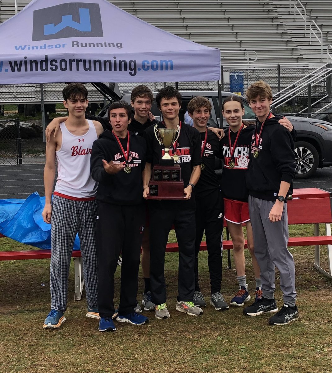 Mrs_A_Bosse's tweet photo. The Blair Boys and Girls XC teams are 2023 Consortia Champions! Congrats to top-15 medalists Ingrid, Julia, Emma, Marcela, Lucy, Sarah, McKinley, Alex, Evan, Satchel, Elliot, and Erich (overall Boys Champion)! https://t.co/goQBP9EAO3