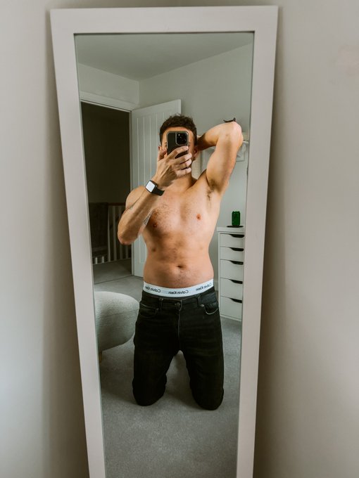 Daddy needs your attention https://t.co/wYuSRDRBcG