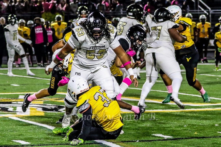 MauiT1021's tweet photo. Week 7 highlights

https://t.co/jrg1rohNcZ
@DMV_CALI_LBGkid @CoachKdOtf @Coach_Brenden @CoachShawnQuinn https://t.co/5ukvdClNuA