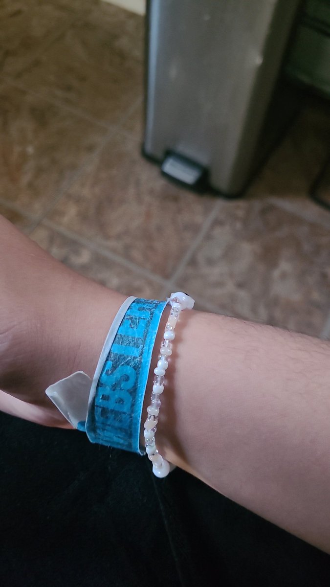 JinSugaHope's tweet photo. I've had the NY dream concert band on my wrist for almost a month now. https://t.co/EE6PJWm7Yt