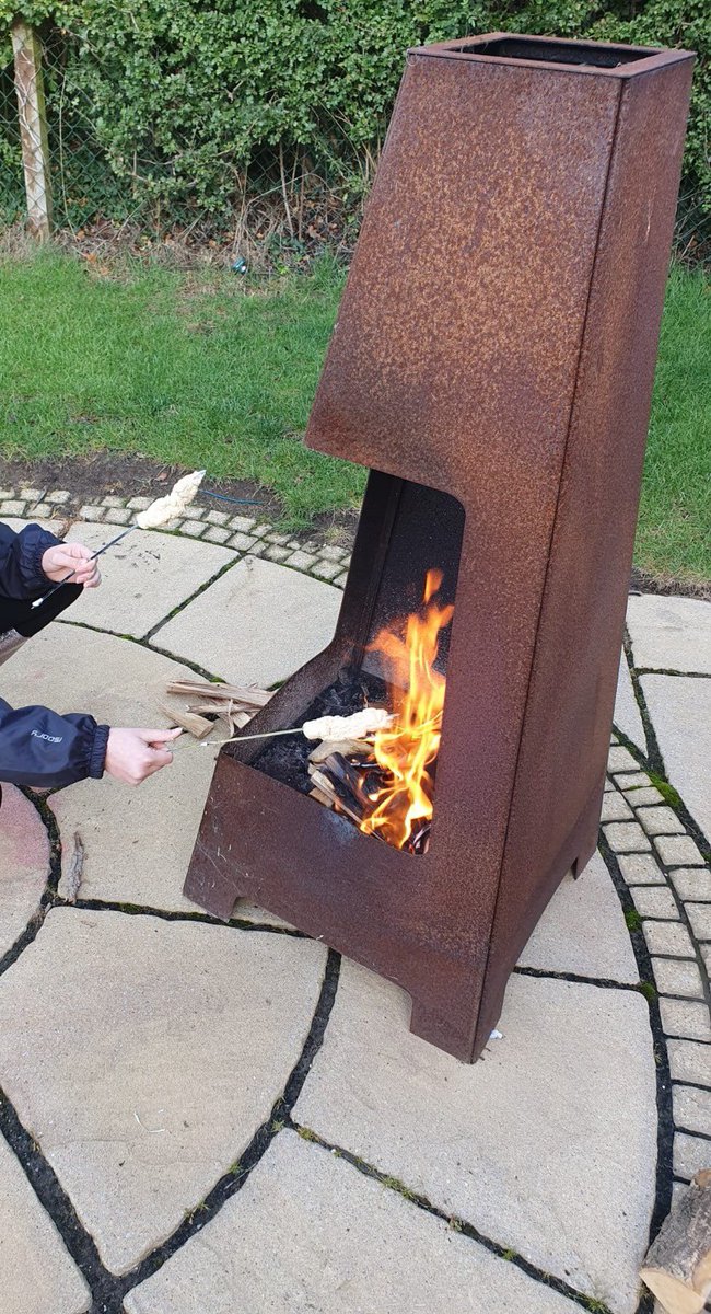 2ndLPguides's tweet photo. Perils of being a leaders daughter… made to test out (and eat!) Guide activities at the weekend! #2LPG https://t.co/jFt3l9qNE5