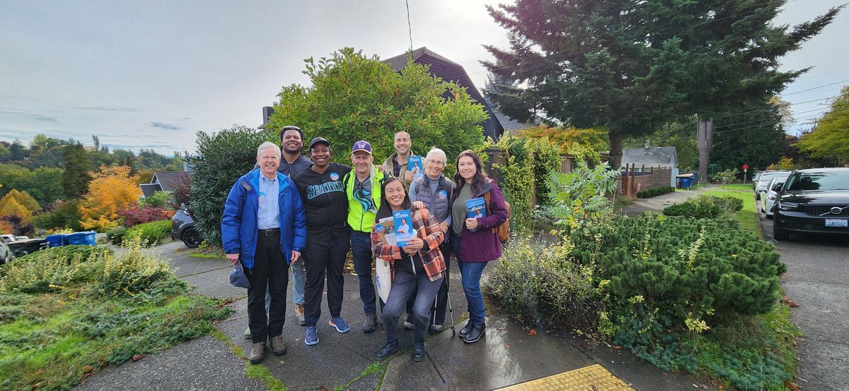 JoyForSeattle's tweet photo. Very grateful and thankful for our volunteers this morning that helped us knock doors!
π³ Ballots coming this week!
Vote by November 7th
Join us!!! Link below!
ππΎππΎππΎππΎ
https://t.co/0ym41EBOU2
#blockbyblock
#JoyforSeattle
#connectingcommunities https://t.co/1IuI0X7K4I