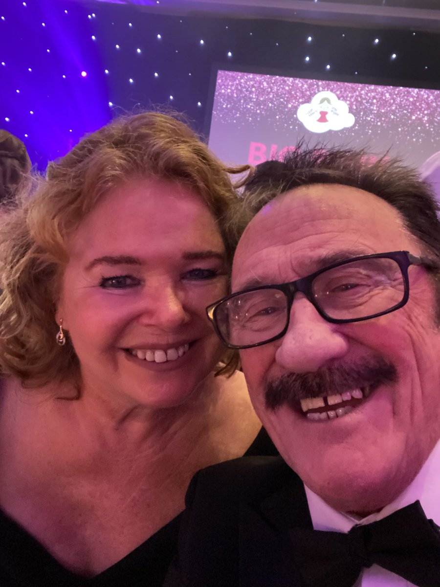 PaulChuckle2's tweet image. Having another great night out, this time we are raising some much needed funds for #libbysball2023 

Hope you are all having a great Saturday night wherever you are. 🥃