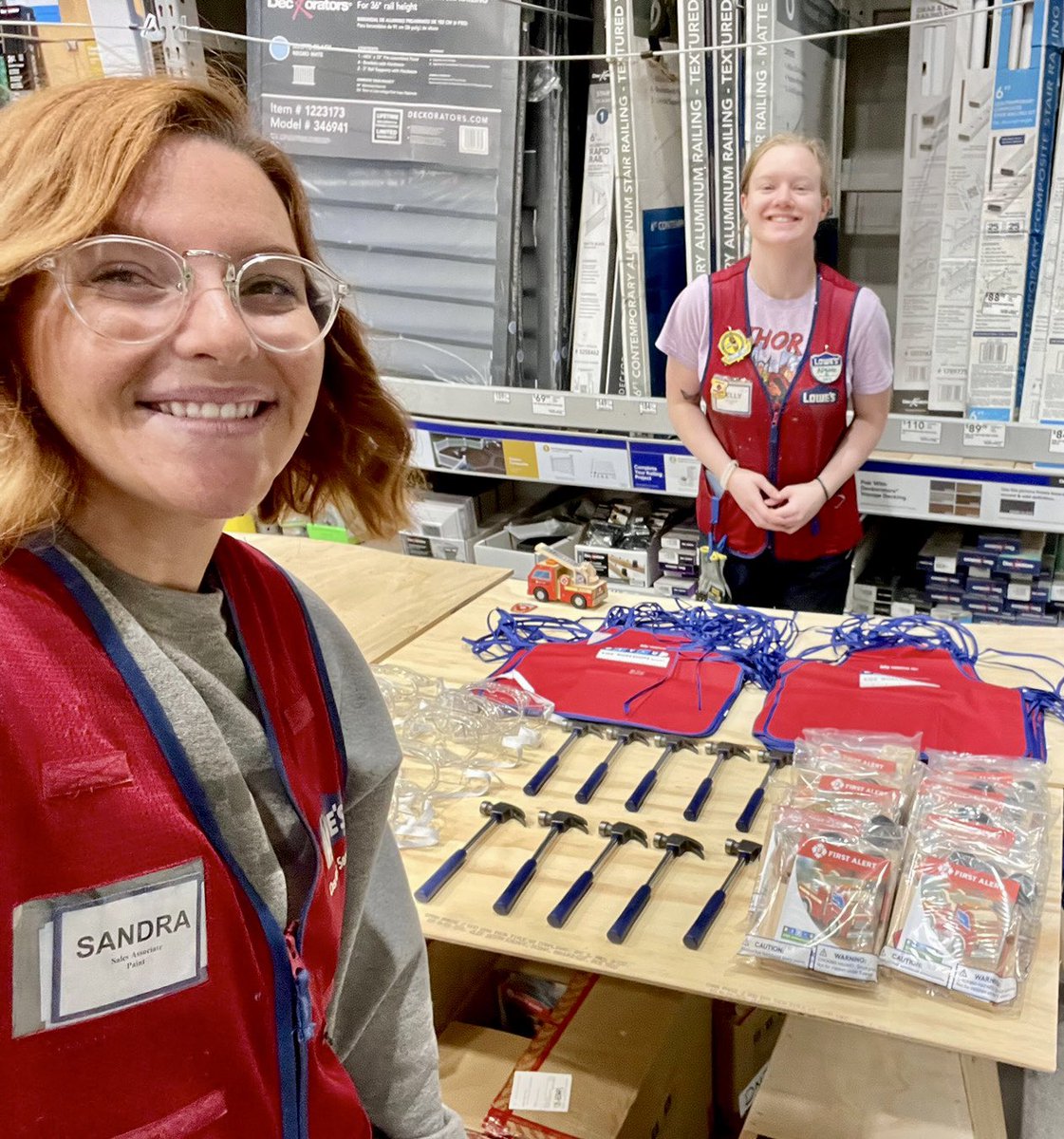 Danielatlowes's tweet photo. Huge thanks to our local first responders for coming out today for our fire safety event!  Also, thank you to the associates who helped with the workshop and making this event great!

@BrianTickle447 @BenitoKomadina @BrianTe58414379 @som2to @Evanatlowes @BlueBoxR1 https://t.co/ghvgpWiwWW