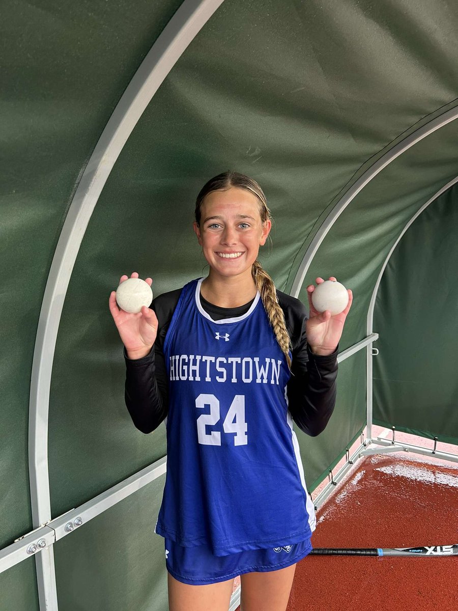 opignatello2025's tweet photo. Great day today playing two games this morning in Team NJ and then scoring two goals to tie our varsity field hockey game 2-2!! Back at it tmr 🔥#nodaysoff #lovemyteamates @SisiMachinski @SJMysticsGold @scan1ansports @Los_Stuff @SBRRetweets @CoastRecruits @iHeartFastpitch https://t.co/qifdr7SoNF