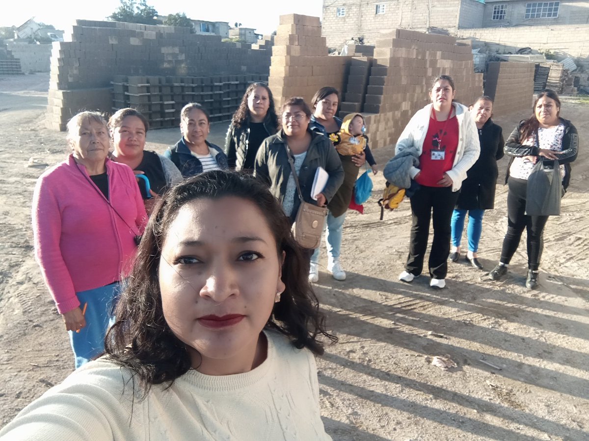 Esperanz_C's tweet photo. Grandes cosas son las qué describen a grandes mujeres 🫶🫶🫶
Lealtad #AlfredoDelMazo  #EFM
Compromiso y Liderazgo  #Calimaya https://t.co/P98qhxKzZV