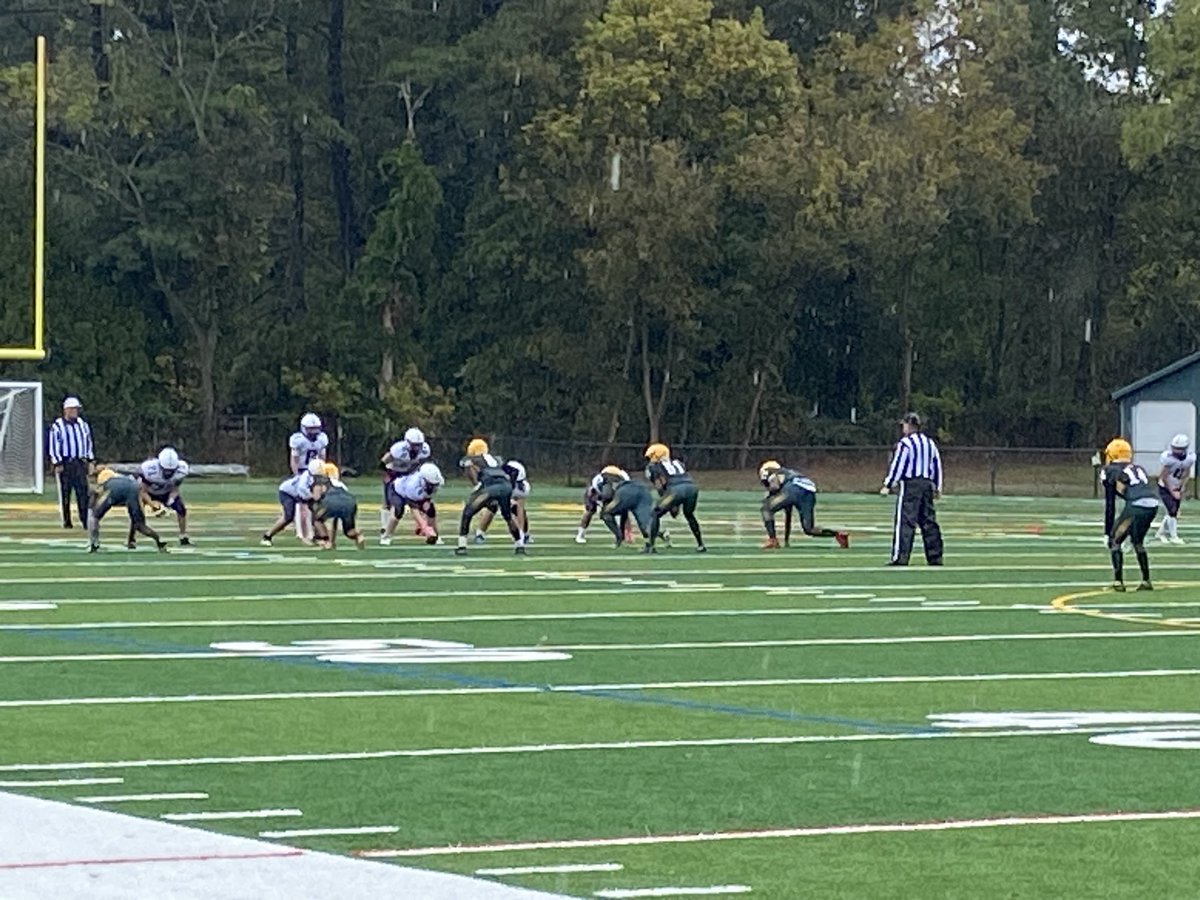 Amazing <a href="/onewestbury/">Westbury Union Free School District</a> Homecoming festivities this morning and this afternoon, the <a href="/WestburyWHS/">Westbury High School</a> Varsity Football team shut out Plainview JFK 26-0.  The Green Dragons improve to 3-3 and remain in the playoff picture.  <a href="/TahiraDChase/">Dr. Tahira D Chase</a> <a href="/wufsdathletics/">Westburyathletics</a> <a href="/bgallivanWORLD/">Brendan Gallivan</a> <a href="/nnspireesqleadr/">Natalie Nelson Esq</a>