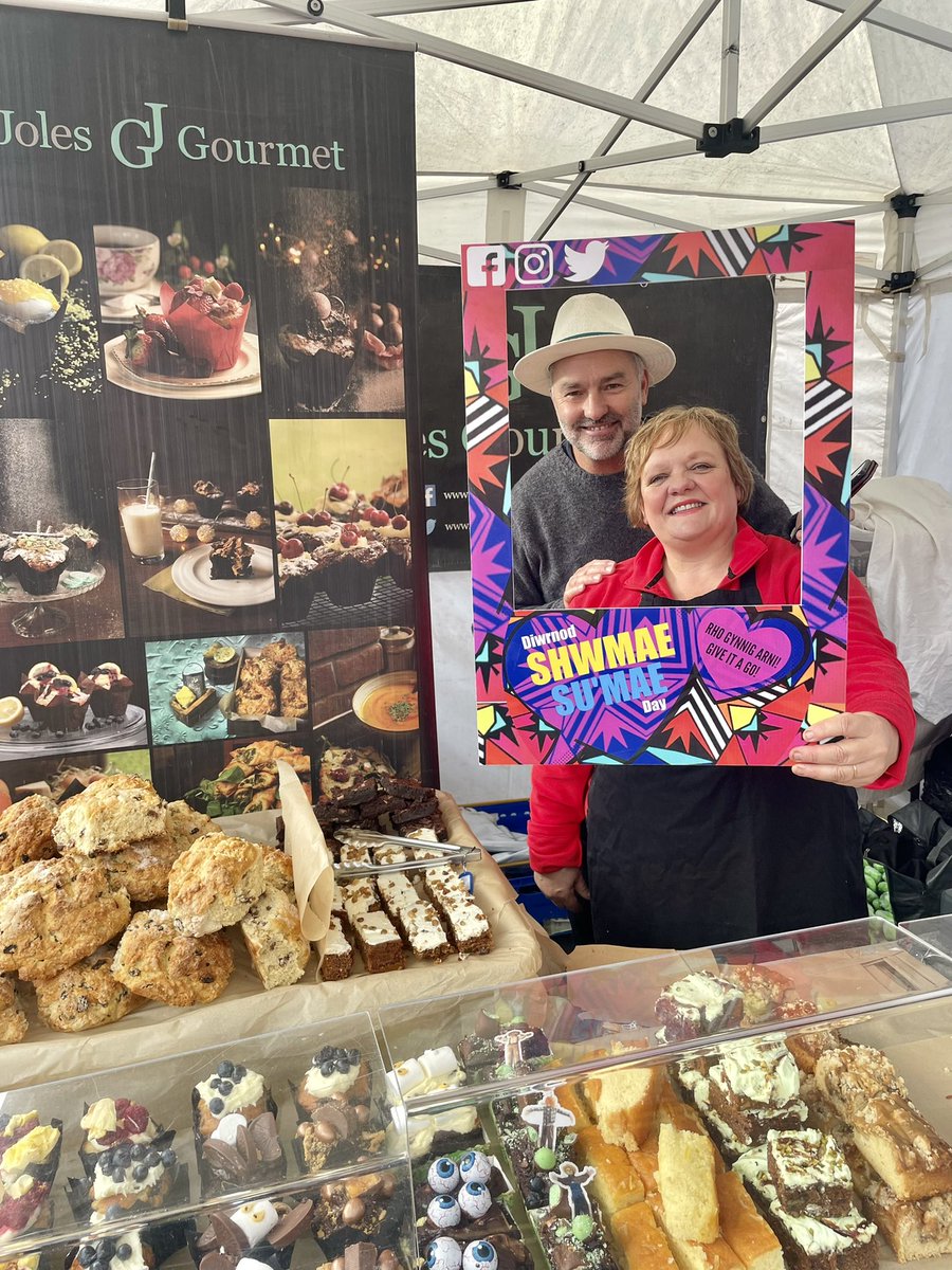 MIDinbych's tweet photo. Su’mae o @FoodLlangollen Blas o Gymru 🏴󠁧󠁢󠁷󠁬󠁳󠁿Blas o’r Gymraeg
A taste of Wales 🏴󠁧󠁢󠁷󠁬󠁳󠁿a taste of #Cymraeg today in #Llangollen

#ShwmaeSumae23 https://t.co/nbn9zwkYyo