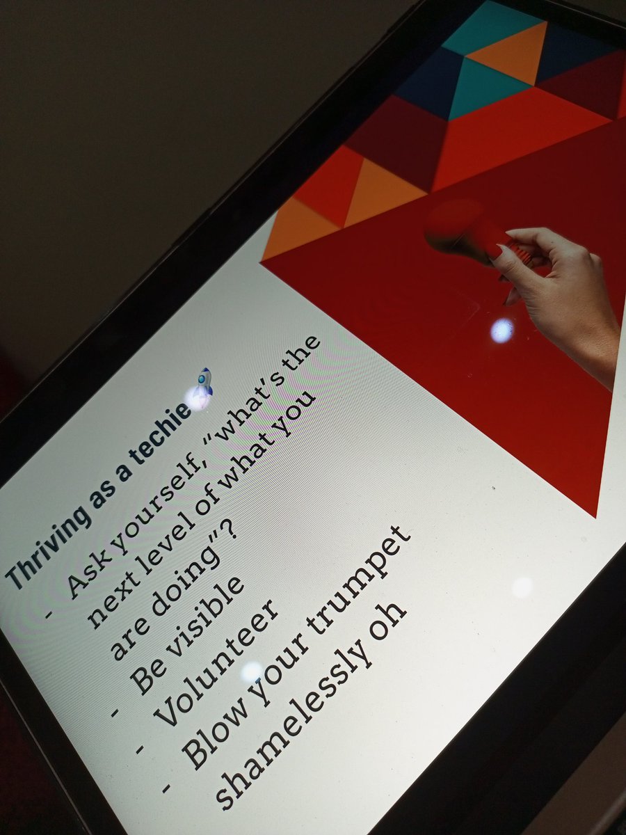 DesigneChi's tweet photo. A snippet of my presentation slide designs☺️❤️
I love 'em!
Thank you @slidesgo for the assets and inspiration!
#designechi #laskill #dta #impact #tech #slidesgo https://t.co/dh0kfIkbIn