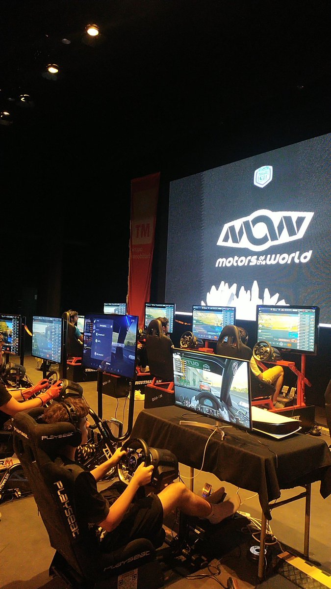 Vamos con las finales de la competición pro del #GTPulpi y con el apoyo de la mejor grada presencial de todo el universo.