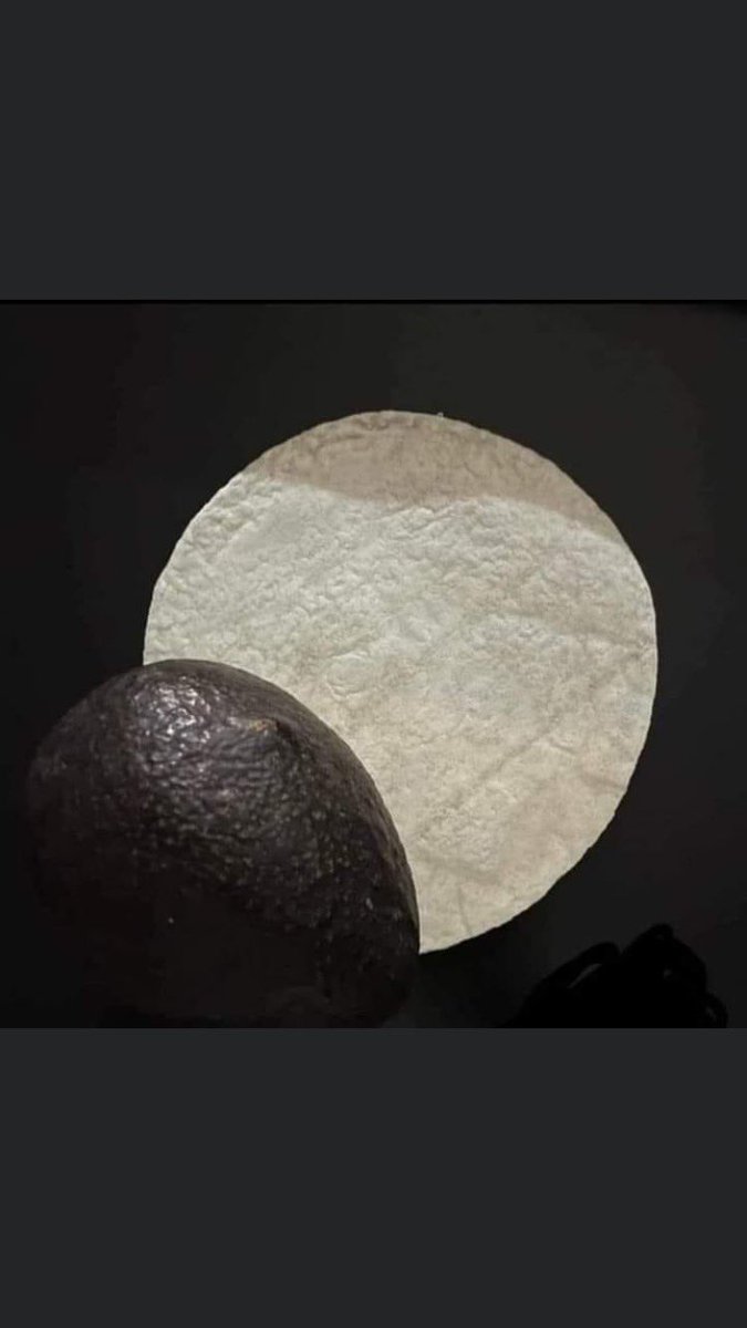 A spectacular view of the #Eclipse from #ElPaso #txlege