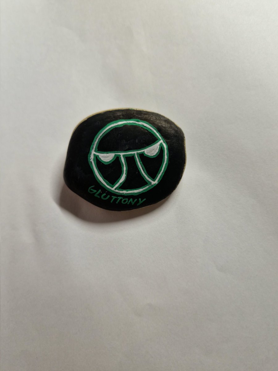 Hab auch ne Waffe gegen Völlerrei gemacht:D Einfach gegen den Kopf werfen ☺️☝️#spitzestifte #morritonmanor