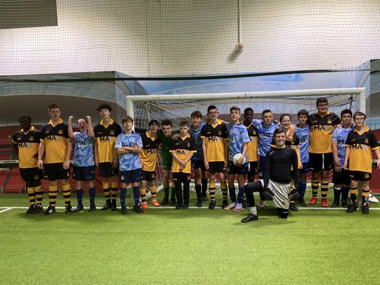 Great Day for the Cheshunt Youth Inclusive Teams at The Arsenal Hub, courtesy of Luke Howard and the amazing staff team <a href="/AFCCommunity/">Arsenal Community</a> (a big thank you). We even managed to beat Arsenal twice! 👍⚽️🏆🦁