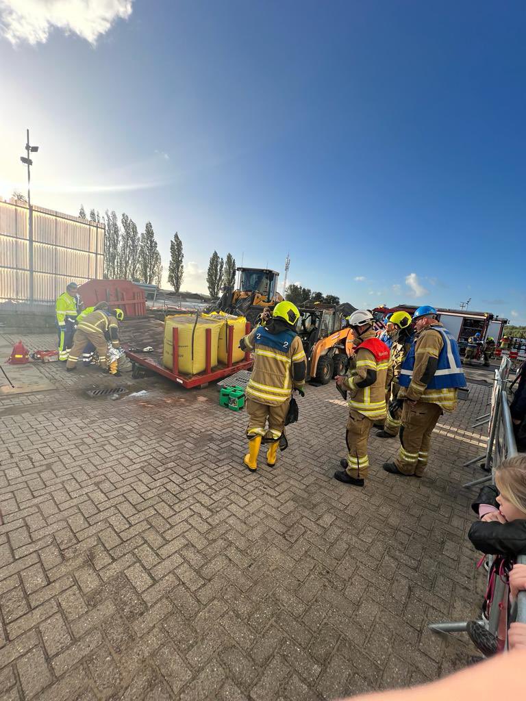 Brandweer Hardinxveld-Giessendam tweet media