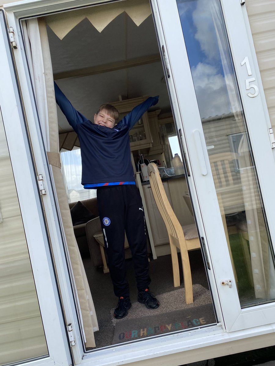 ShellSCFC's tweet photo. Little run out to the caravan ๐ #Haven #CalaGran #Fleetwood #Blackpool #FleetwoodFish #ChippyDinner https://t.co/aIkABjcGde