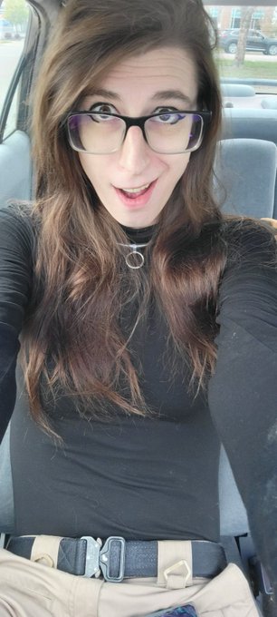 THE PEOPLE IN MY PHONE CALLED ME CUTEEE EEEEEEREEE https://t.co/F0qt9qjjcA<a href="/tag/ass"class="tags"><span>#ass</span></a>