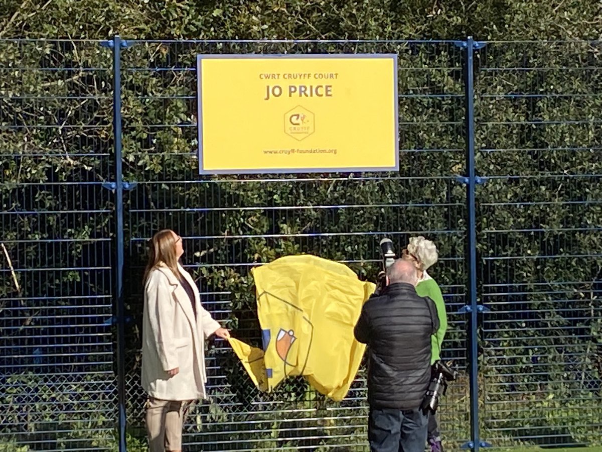 Jo Price tweet media