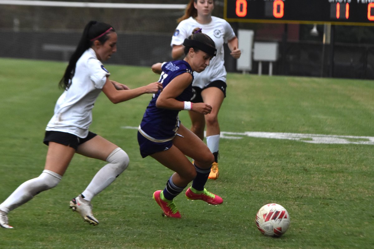 Juniors Kiersten Schrawyer and Ellie Gore combine for three goals to push us past King!

📰 shorturl.at/lRV37
