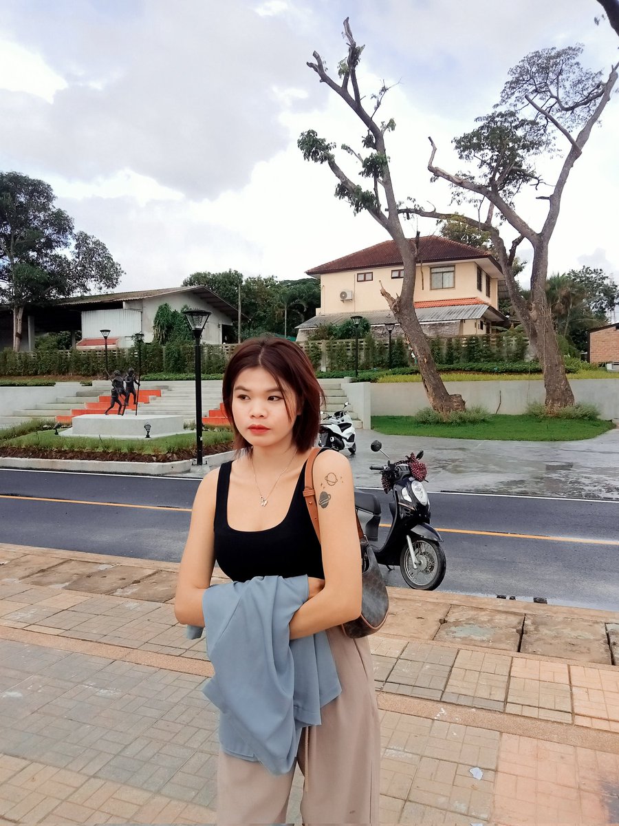Pranee214789196's tweet photo. โสดงับ🤪 #ศรีสะเกษในเมือง #ศรีสะเกษ https://t.co/cNlbbX9nwF