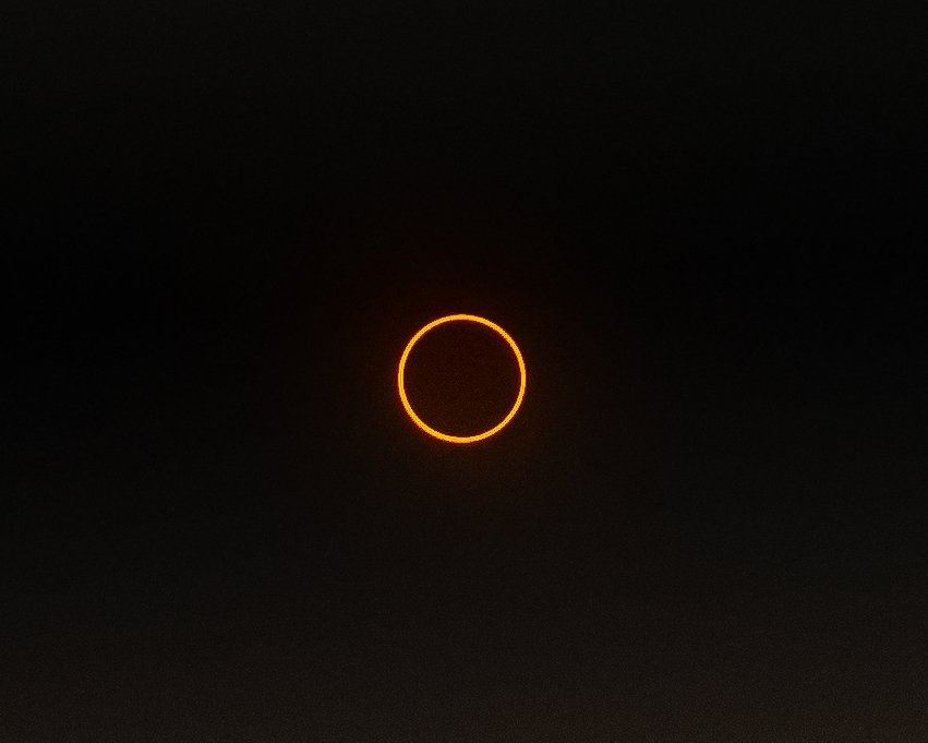 ☀️🌙 #Eclipse in Midland, Texas!
<a href="/NWSMidland/">NWS Midland</a> <a href="/WeatherNation/">WeatherNation</a> <a href="/weatherchannel/">The Weather Channel</a> <a href="/accuweather/">AccuWeather</a>