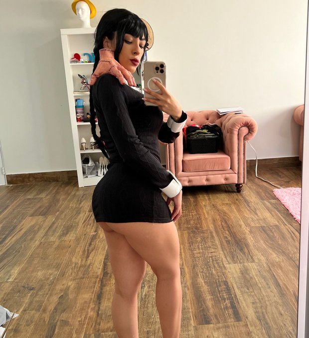 netflix n smash me? 😳 https://t.co/RufY6TcRBV