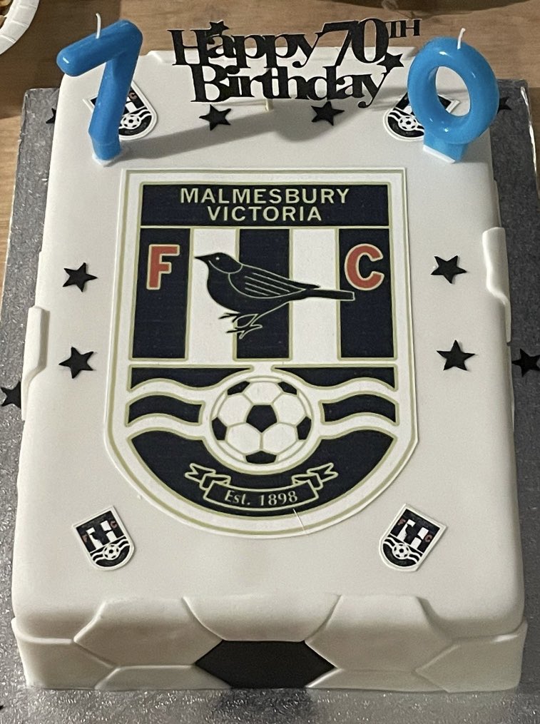 MalmesburyVics's tweet photo. CELEBRATION | Mr Chairman Turns 70

A huge celebration down the club this evening as we celebrate our chairman’s birthday! 

The word legend gets chucked around to easily these days.. but this fella really is! 

Enjoy @davies_bernie 🫡 https://t.co/ImViWYriVw