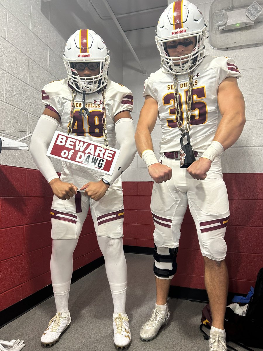 CoachBernardo55's tweet photo. Bull-DAWG of the Week

Jr. Carlton Johnson

So. Carter Sollenberger 

#KMF #FIGHT #GoGulls #GoldPride https://t.co/GQB1iHnJ3L
