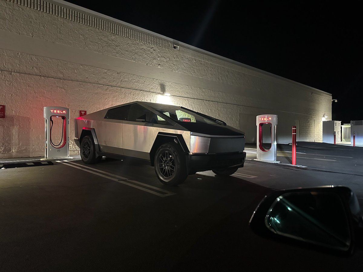 My friend in the highway patrol sent me this picture from Red Bluff California