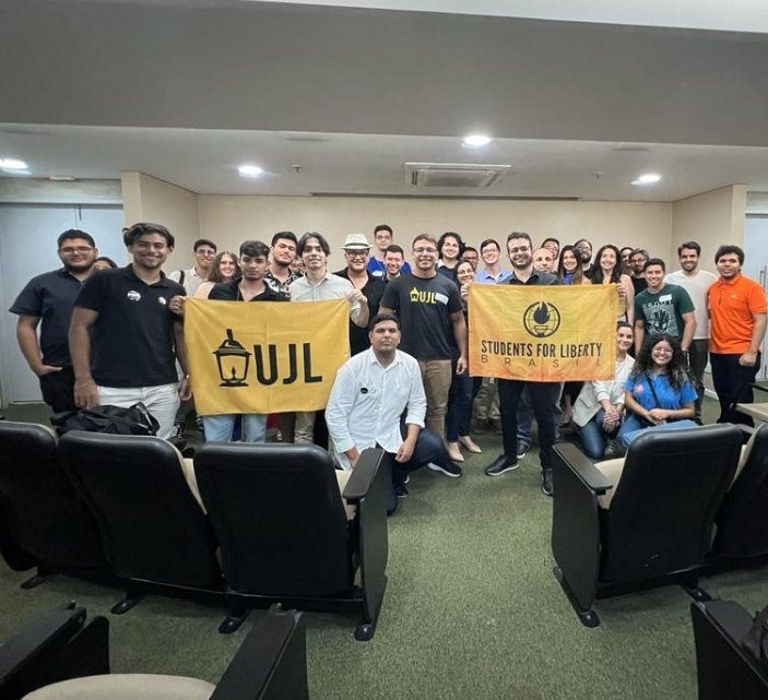 _erickpaiva1's tweet photo. Sobre o 1° congresso Cearense pela liberdade (13/10). Foi massa demais!!!
@EuSouLivres @ujliberdade @partidonovo30 @sfliberty e LOLA. https://t.co/iq39aQlyAx