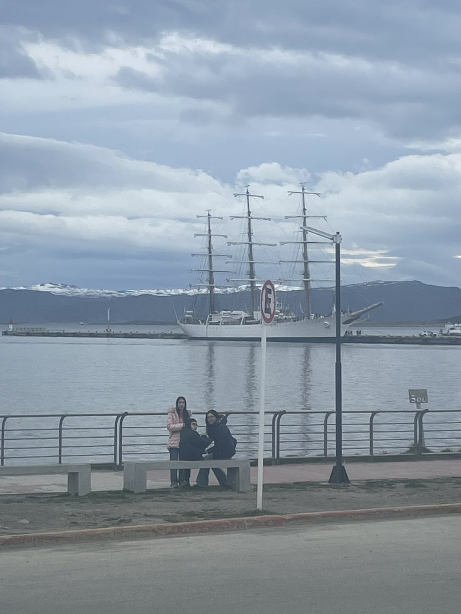 Tom1976Tomas's tweet image. La fragata libertad !! #fragata #Ushuaia