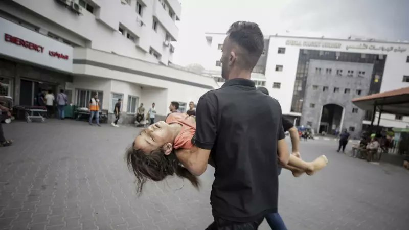navedelmisterio's tweet photo. A estos niños inocentes de Gaza hay que salvarlos. La diplomacia debe hacer su labor y que haya una salida y refugio seguro para miles de inocentes. https://t.co/6LwoYSx8VY