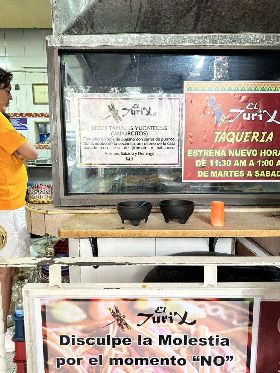 Denme su opinión! Vale la pena ir a un lugar que tiene muy buen producto pero tienen la peor atención? Los empleados robando dinero, el dueño gritando a los empleados y sucio como siempre. #semequitaronlasganas