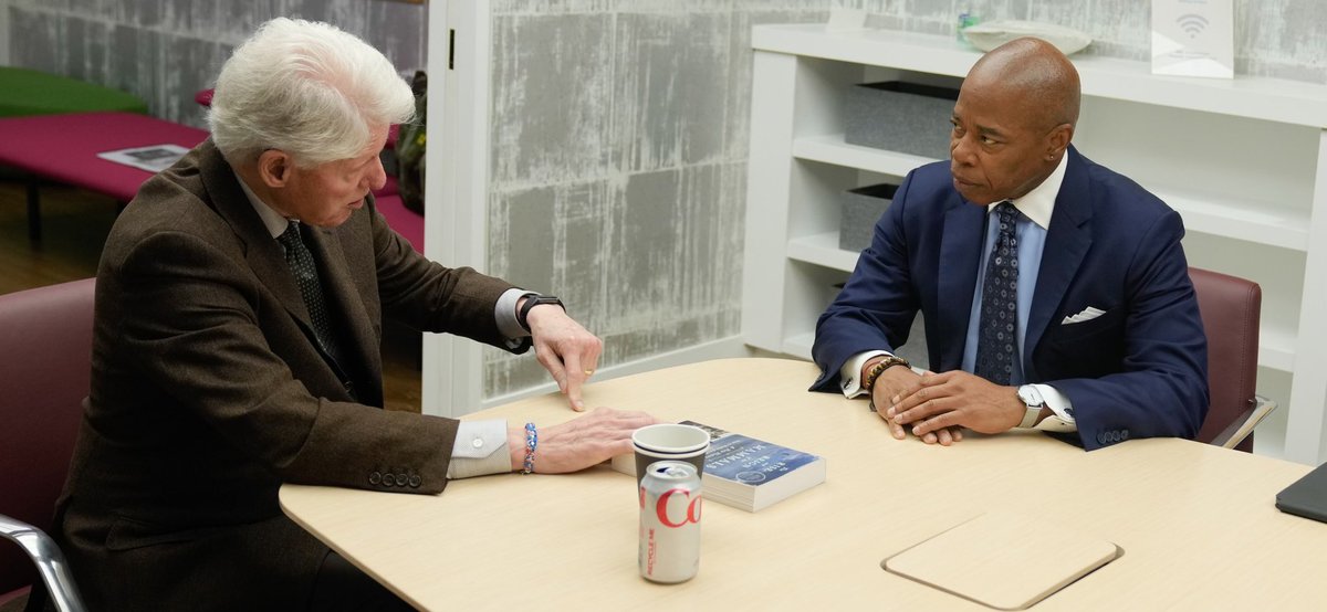 Steve Brusatte tweet media