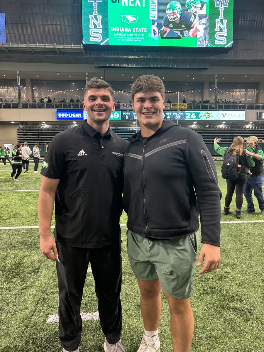 After a great game day visit, I am happy to announce that I have received an opportunity to play football at The University of North Dakota! I am also happy to announce my commitment to UND. Thank you to all those who have been part of this journey! Go Hawks 💚🤍