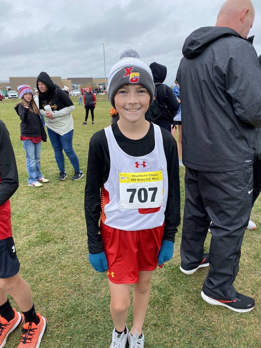 MSWildcatsRun's tweet photo. These 4 ran fast in the cold weather at the State Meet today. All of them were right about personal best times! 

Quinn Barry - 15:03
Caden Gach - 13:45 
Peyton Watters - 16:32
Lily Zaugg - 16:56 https://t.co/dtK78GGjLv