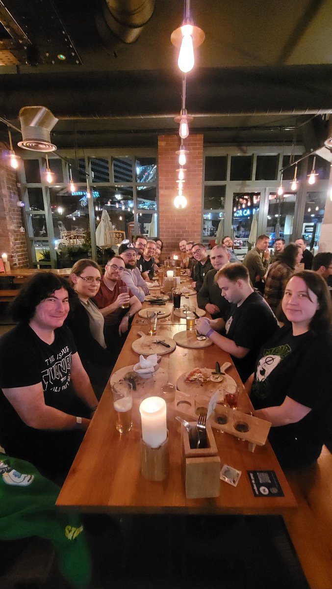 ForCommander's tweet photo. Had an amazing day, and some lovely cider, with the beautiful @MaxMakesMagic @PrinceofBielTan @AdamTheGatherin @AdamWallyetc @DingusEgg_ @Revelo1989 @WarRoomEDH @StralefulBix @SnorkdenMTG 💜
#commandfestbirmingham 
@AxionNow https://t.co/ifZn96hUnm