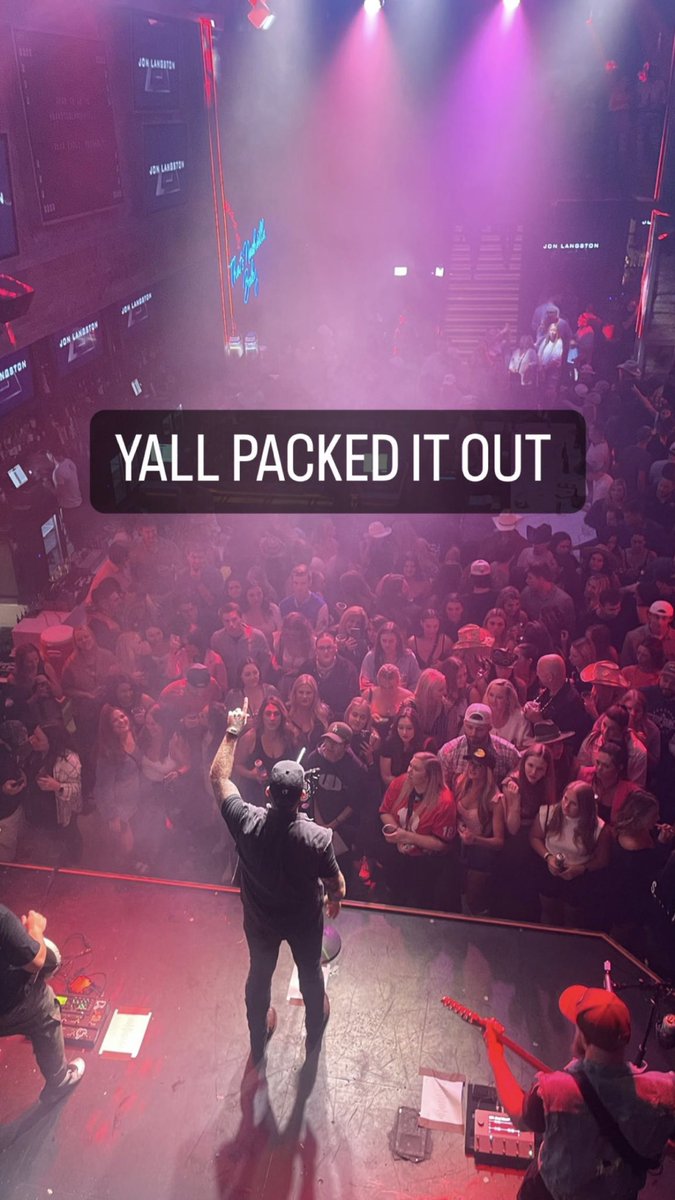 jlang_updates's tweet photo. Y’all absolutely PACKED Barstool last night 🤩 https://t.co/gLGLLF8TgT