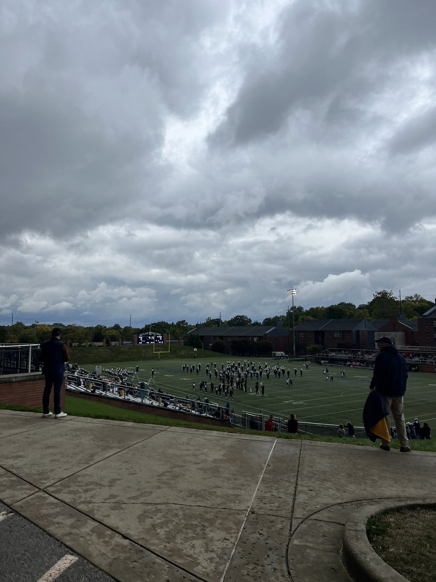 Had a great time visiting <a href="/ButlerUFootball/">Butler Football</a> today!  Thanks for having me out <a href="/CoachSiwicki/">ADAM SIWICKI</a> !

<a href="/CoachBigPete/">Peter "Coach Big Pete" Leinweber</a> <a href="/OLMafia/">OL MAFIA</a> <a href="/DeepDishFB/">DEEP DISH FOOTBALL</a> <a href="/EDGYTIM/">Timothy “EDGYTIM” OHalloran</a> @TheeDawgCatcher <a href="/PrepRedzoneIL/">Prep Redzone Illinois</a> <a href="/OJW_Scouting/">Oliver James West</a> <a href="/AllenTrieu/">Allen Trieu</a> @Rivals_Clint