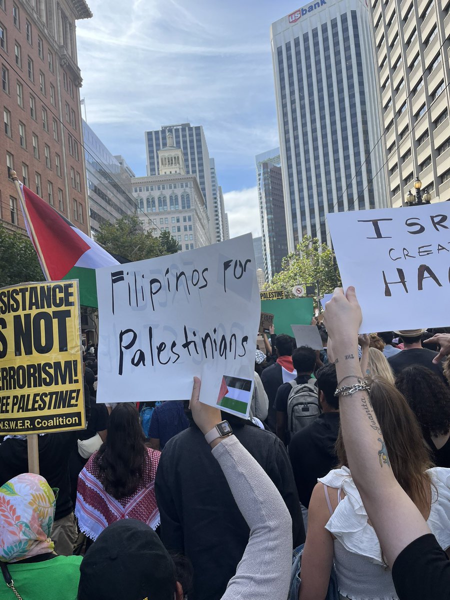 ratfondue's tweet image. 3000+ people in SF fighting for a free palestine today. a man stood on the stage and read a letter from his niece in Gaza, whom he hasn’t heard from in 12 hrs, and lives w two children (8 &amp;amp; 10). she spoke of feeling like she’s just waiting for death. it’s free palestine forever.