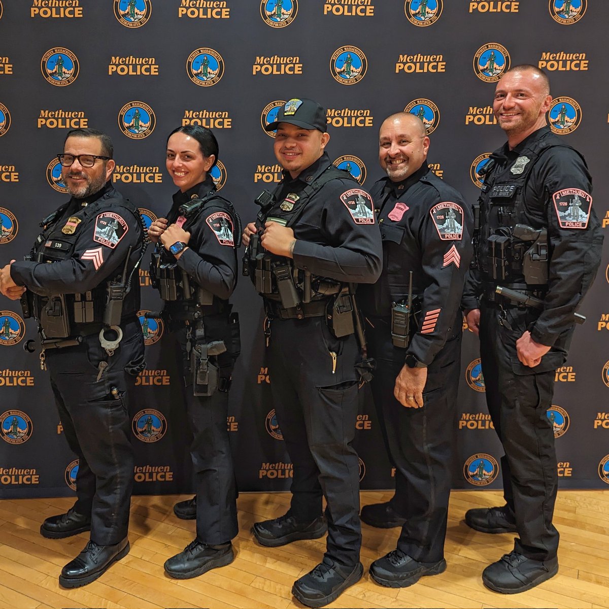 MethuenPolice's tweet image. Platoon 3 supporting our #pinkpatch project!

Interested in getting one of our pink patches?

A minimum $10 donation to @DanaFarber will get you one.

Help us raise funds for cancer research &amp;amp; hopefully one day we can eradicate this terrible disease.

charity.pledgeit.org/f/61SSSTIzWG