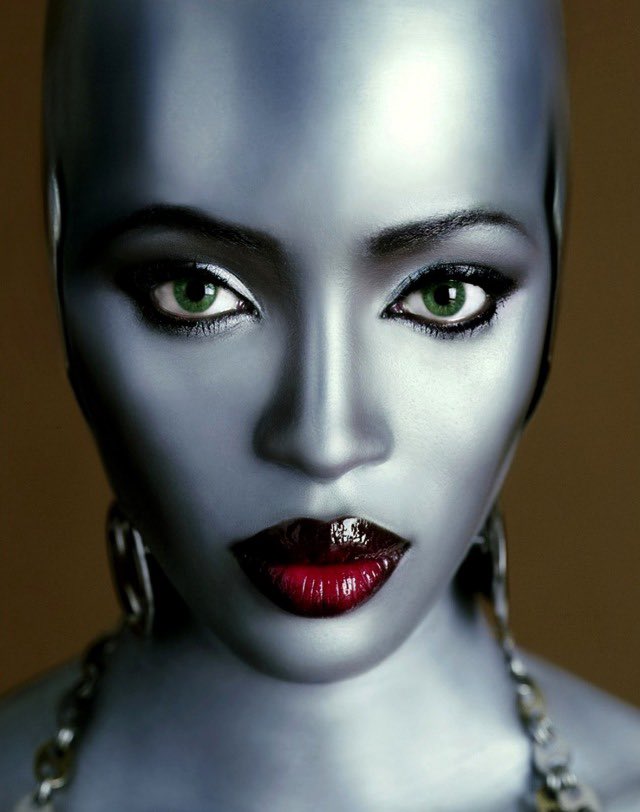 guttergirl444's tweet photo. Naomi Campbell Robot Series from 1997 https://t.co/SQdO4OZXyX