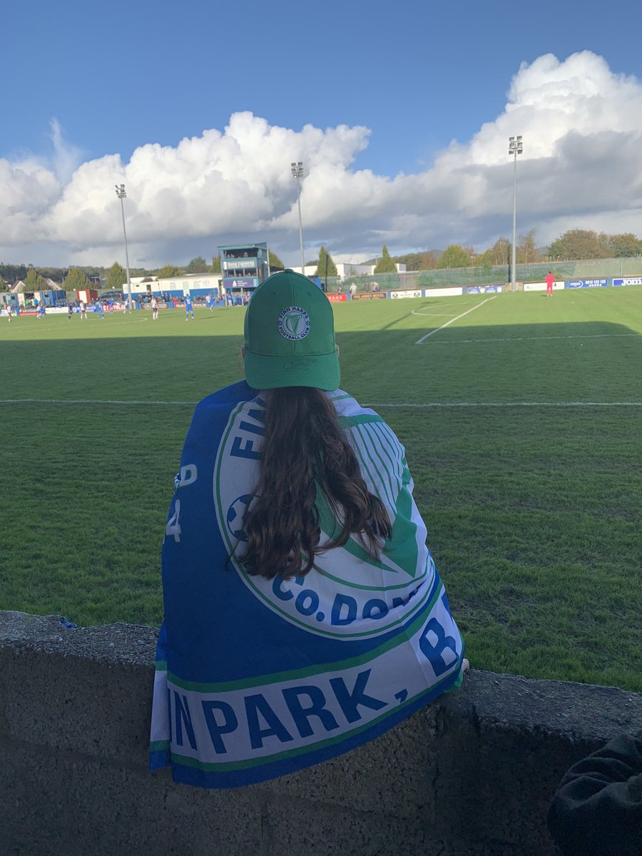 An amazing day at Finn Park to see <a href="/FinnHarpsFC/">Finn Harps FC</a> defeat <a href="/AthloneTownAFC/">Athlone Town AFC</a> 4-1 in their final home game of the season. What an experience for our kids. They loved it. Thanks to everyone for making us feel so welcome #UpTheHarps 🤝💙💚🇮🇪👍