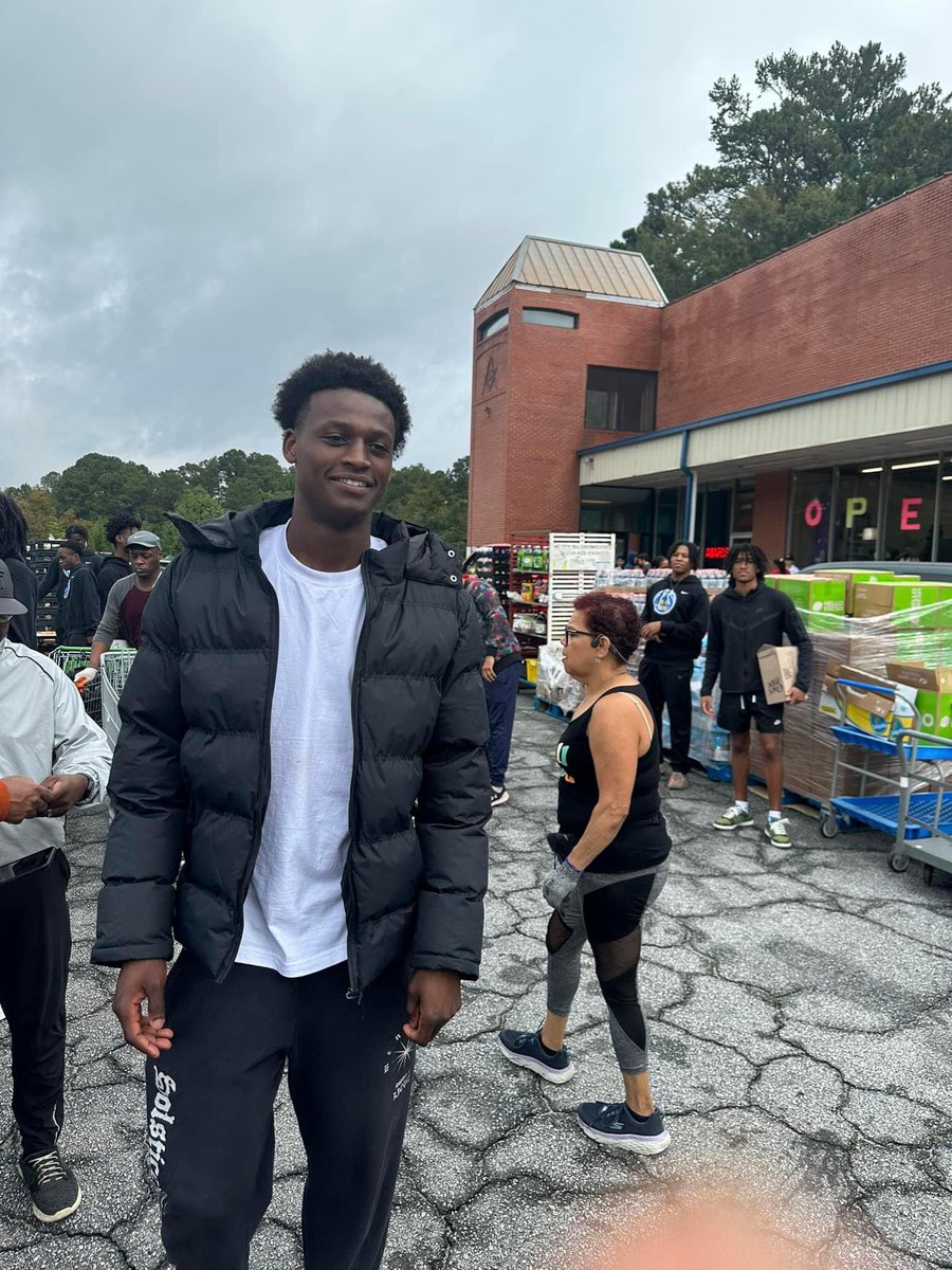 GREAT DAY for our guys!!! Thank you to the Reflections of Trinity Food Bank for allowing our team to come serve our community today. We had a great time and we will be back.