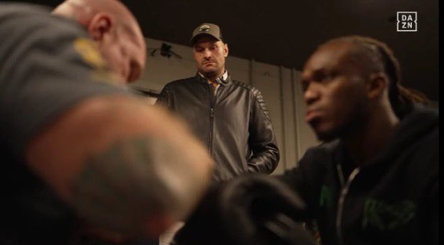 Luxe ✧ tweet media