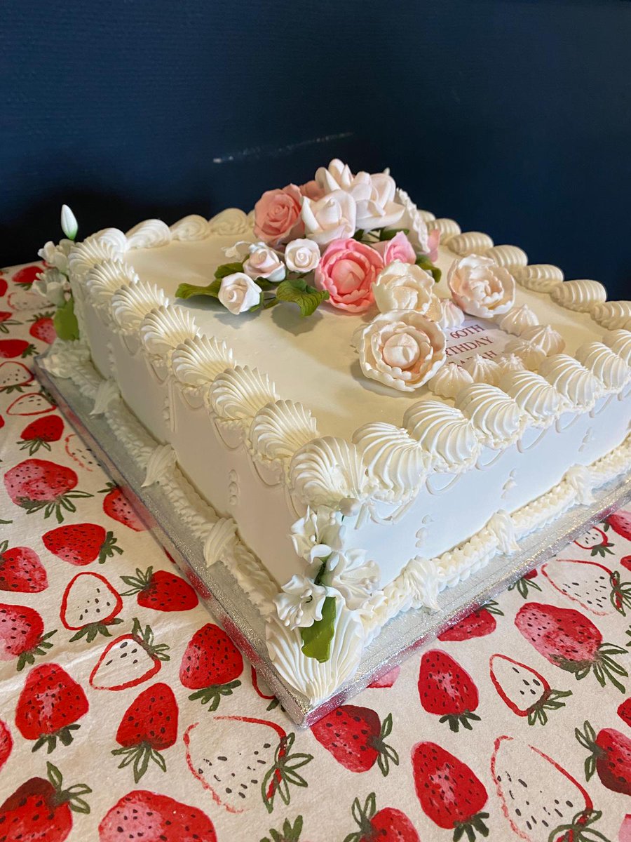 PhilClements007's tweet photo. A typical 70s celebration  cake she said....here we go then #lambethcake #anniversary https://t.co/1oq3d3vfVE