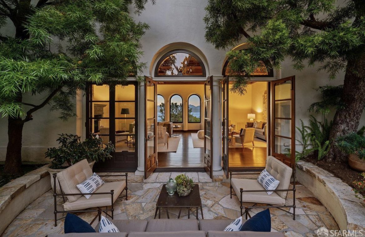 rohindhar's tweet image. Grateful Prop 13 has allowed this family to stay in this sweet mansion while paying property taxes as if it was worth $397K 🙏

Glad the property taxes on my little condo can help cover those in need.

Hoping they see a windfall when deal finally happens for them 🥹