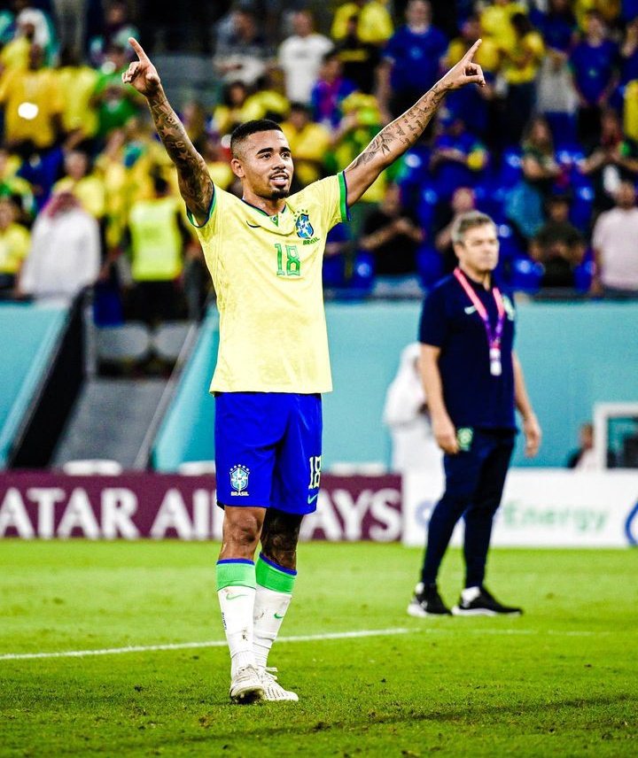 vimfalardefut's tweet photo. 🇧🇷| Em 2023, os centroavantes da Seleção Brasileira tiveram o seguinte desempenho: Richarlison: 34 jogos, 3 gols. Matheus Cunha: 31 jogos, 3 gols. Gabriel Jesus: 25 jogos, 9 gols.

⚽| O total combinado foi de 90 jogos e 15 gols, com uma média de 0,16 gols por jogo. https://t.co/Sl4Kp19DWQ