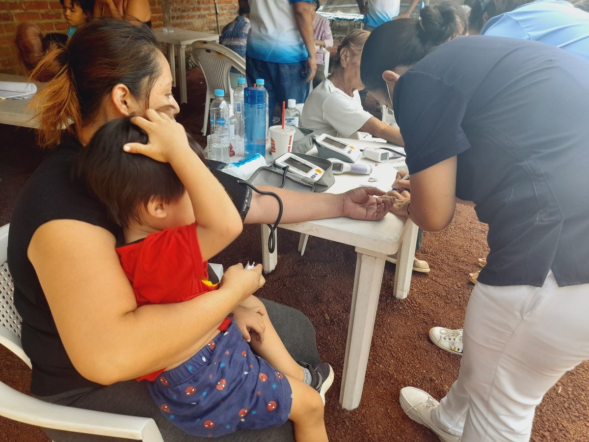 ComunitariosES's tweet photo. Como #MovimientoSocialComunitario beneficiamos a miles de familias santanecas pertenecientes a nuestra #FilialSantaAna✨️
Gracias a las gestiones de nuestro director territorial, @GermanMunozSS, una vez más llegamos con nuestros programas:
✅️#JornadasMédicas
✅️#SillasDeRuedas
✅️#FiestasInfantiles