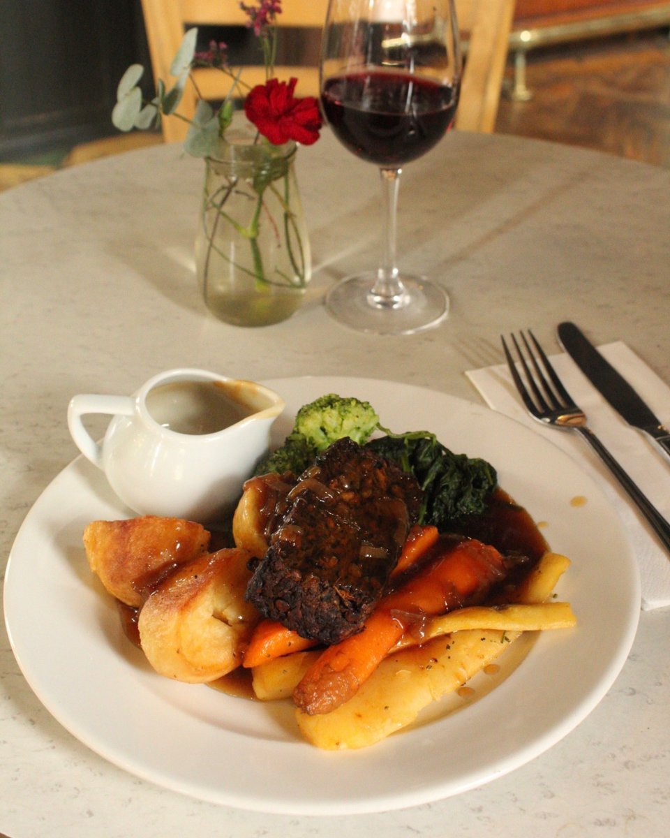 Goldsmiths Arms (@goldsmithspenge) on Twitter photo Not long til our delicious roasts are flying out from the pass.. make sure you’re here to enjoy them! Featured here is our Gluten Free + Vegan Nut Roast, perfect for all you veggies and flexitarians looking for the perfect Sunday roast! 🌱 Not long til our delicious roasts are flying out from the pass.. make sure you’re here to enjoy them! Featured here is our Gluten Free + Vegan Nut Roast, perfect for all you veggies and flexitarians looking for the perfect Sunday roast! 🌱