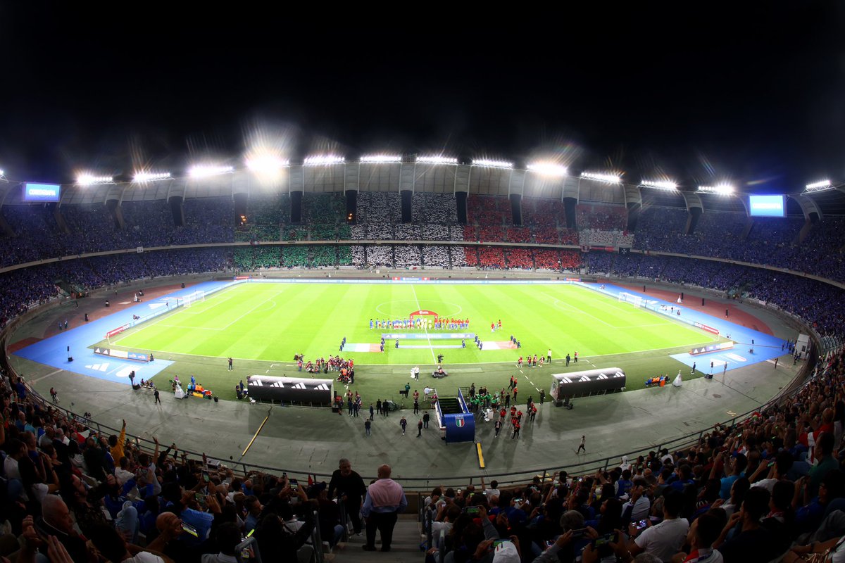 Azzurri_En's tweet photo. Thank you, Bari ๐ฎ๐น๐ซ
#ITAMLT #Azzurri #VivoAzzurro https://t.co/4S4JOwiNiZ